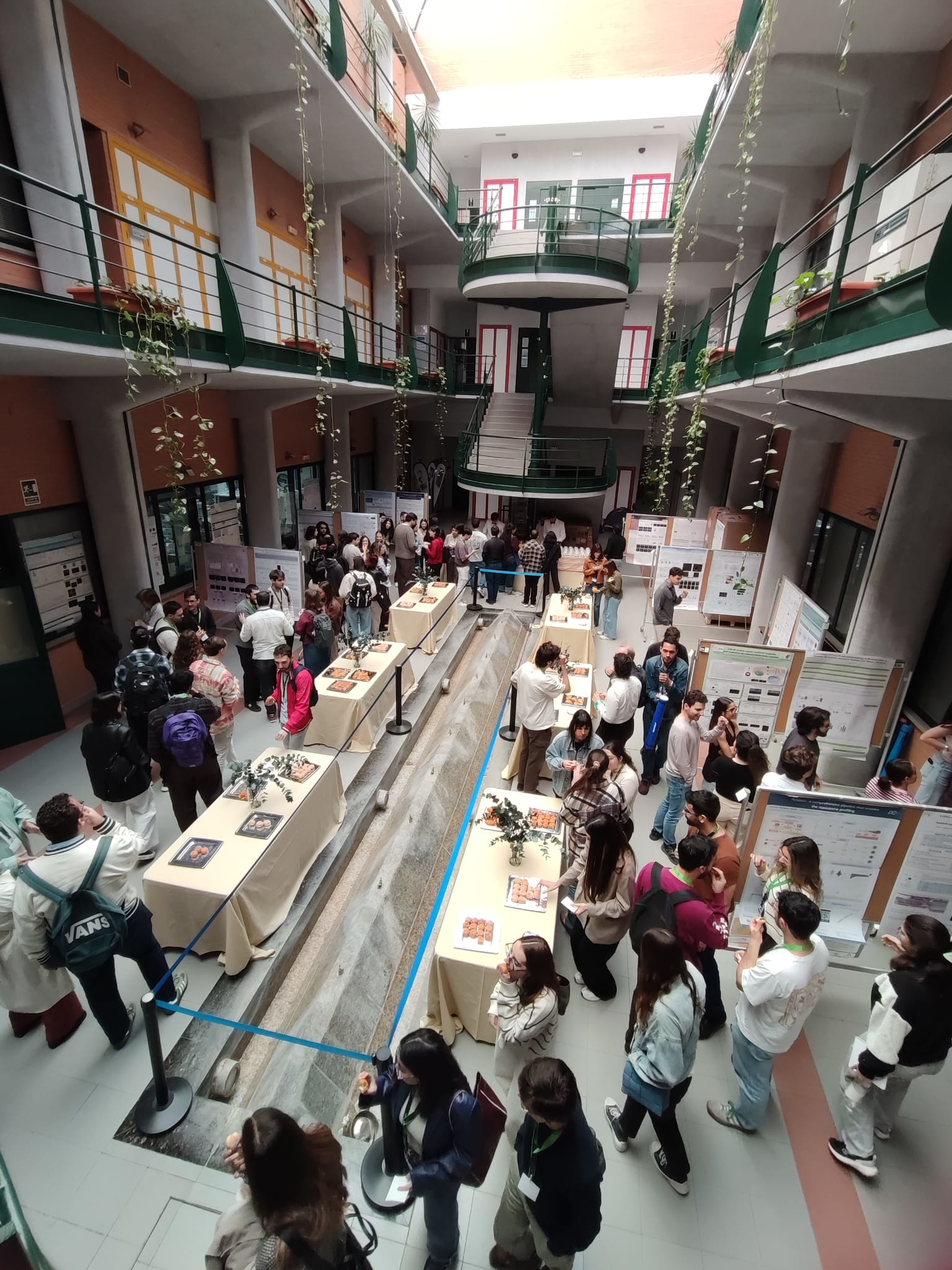 Poster session Coffe break